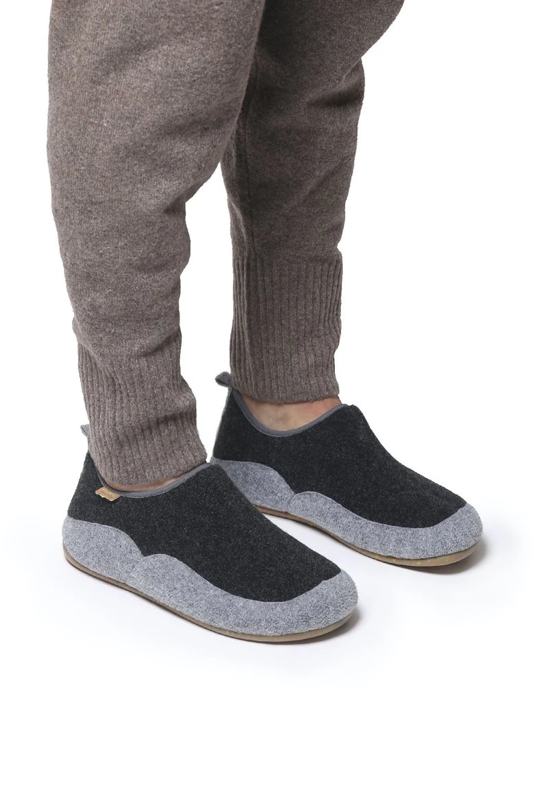 Toni Pons Uomo NIL-FR - Pantofole - Black 1 Toni Pons Uomo NIL-FR - Pantofole - Black