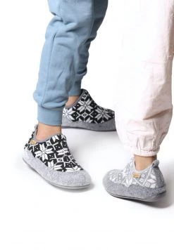 Toni Pons Unisex Scarpe Senza Lacci - Black